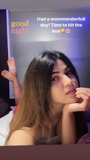 Poonam Yadav feet photo thumbnail