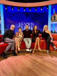 Caterina Balivo feet photo thumbnail