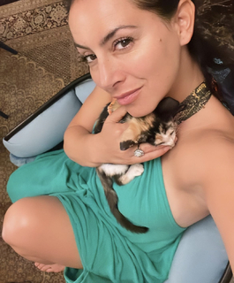 Claudia Lizaldi feet photo thumbnail