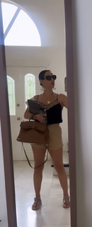Claudia Lizaldi feet photo thumbnail