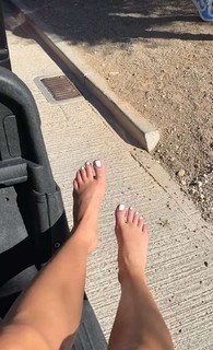 Corinna Kopf feet photo thumbnail