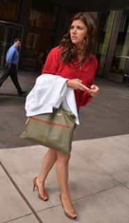 Tiffani Thiessen feet photo thumbnail