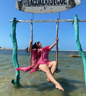 Franciely Freduzeski feet photo thumbnail