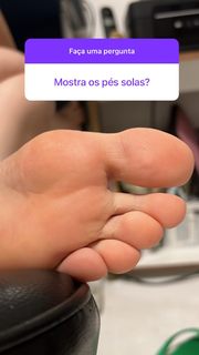 Isa Pes feet photo thumbnail