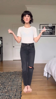 Shenae Grimes-Beech feet photo thumbnail