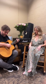 LeAnn Rimes feet photo thumbnail