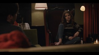 Anna Kendrick feet photo thumbnail