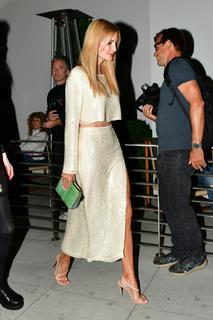 Ivanka Trump feet photo thumbnail