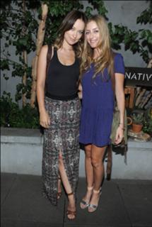 Olivia Wilde feet photo thumbnail