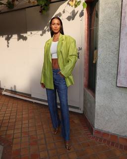 Lais Ribeiro feet photo thumbnail