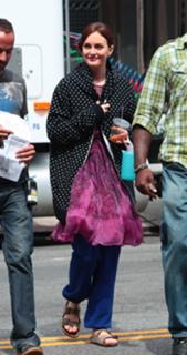 Leighton Meester feet photo thumbnail