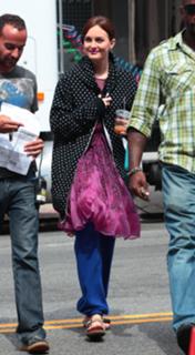 Leighton Meester feet photo thumbnail