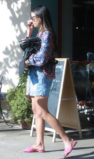 Jordana Brewster feet photo thumbnail