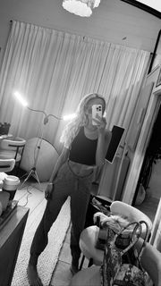 Nastia Liukin feet photo thumbnail