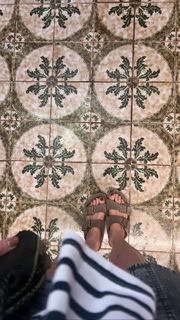 Lisa Snowdon feet photo thumbnail