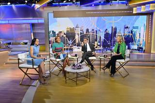 Lara Spencer feet photo 3