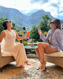 Tia Mowry feet photo thumbnail