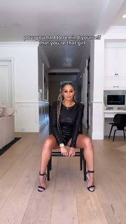 Tia Mowry feet photo thumbnail