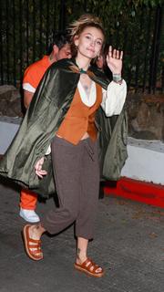 Paris Jackson feet photo thumbnail