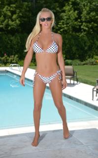 Jenny McCarthy-Wahlberg feet photo thumbnail