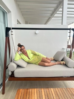 Lili Estefan feet photo thumbnail