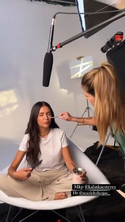Zaira Nara feet photo thumbnail