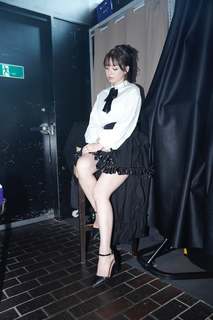 Ai Shinozaki feet photo thumbnail