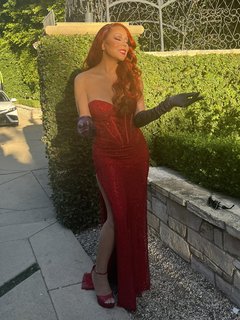 Mariah Carey feet photo thumbnail