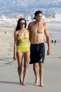 Kat Graham feet photo thumbnail