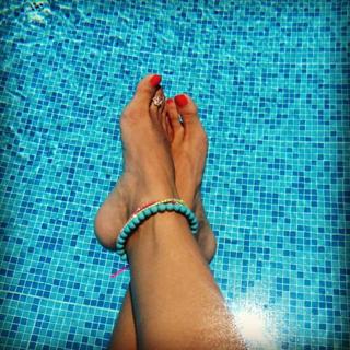 Tugce Ozbudak feet photo 4