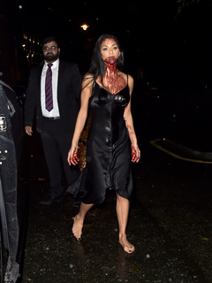 Nicole Scherzinger feet photo thumbnail