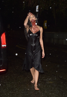 Nicole Scherzinger feet photo thumbnail