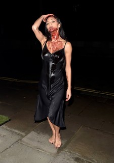Nicole Scherzinger feet photo thumbnail
