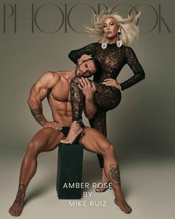 Amber Rose feet photo thumbnail