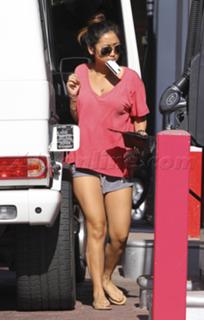 Brenda Song feet photo thumbnail