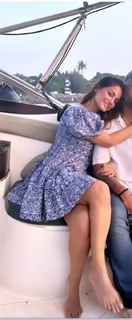 Hina Khan feet photo thumbnail