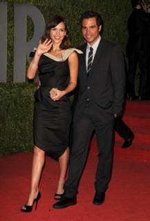 Jessica Alba feet photo thumbnail