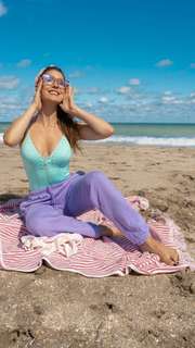 Amanda Cerny feet photo thumbnail