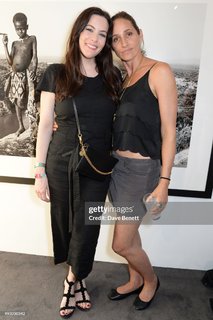 Liv Tyler feet photo thumbnail
