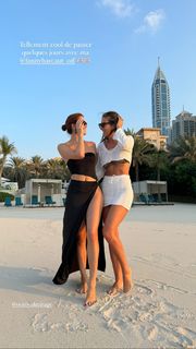 Iris Mittenaere feet photo thumbnail