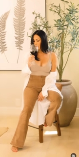 Brie Garcia feet photo thumbnail