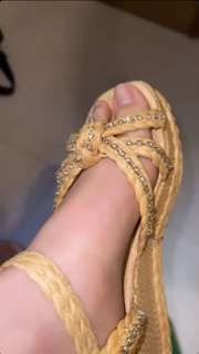 Isa Pes feet photo thumbnail