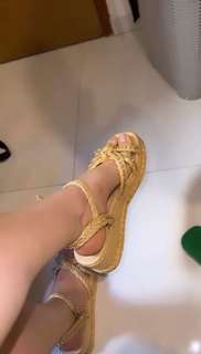 Isa Pes feet photo thumbnail