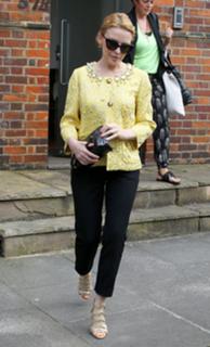 Kylie Minogue feet photo thumbnail