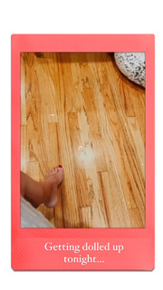 Angela Kinsey feet photo thumbnail