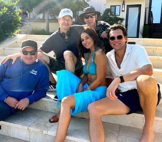 Emmanuelle Chriqui feet photo thumbnail