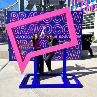 Megan Olivi feet photo thumbnail