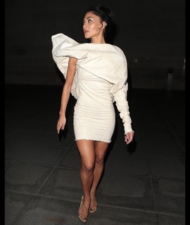 Nicole Scherzinger feet photo thumbnail