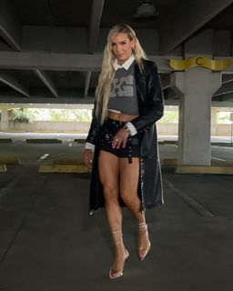 Ashley Fliehr feet photo thumbnail
