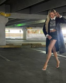 Ashley Fliehr feet photo thumbnail